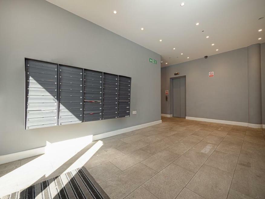 Easystay Slough Central Free Parking Экстерьер фото